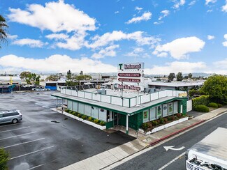 Plus de détails pour 1280 E Holt Ave, Pomona, CA - Local commercial à louer