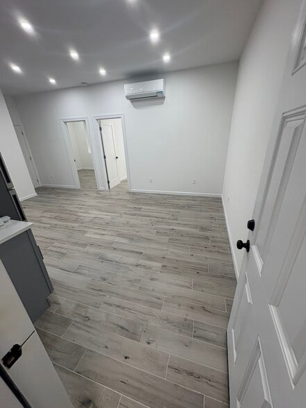 314 Avenue U, Brooklyn, NY à louer - Photo de l’immeuble – Image 2 sur 6