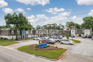 Plus de détails pour 333 Uvalde Rd, Houston, TX - Logement à vendre