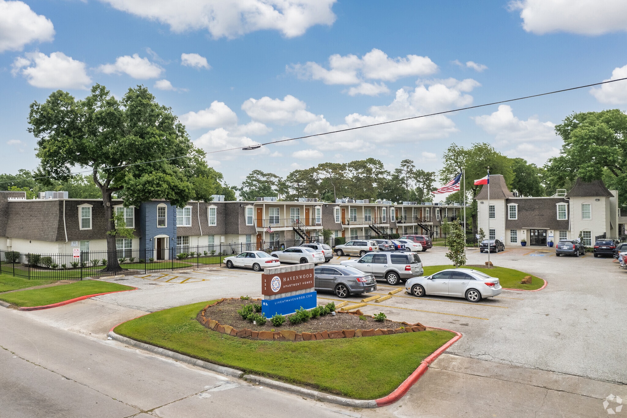 333 Uvalde Rd, Houston, TX à vendre Photo principale– Image 1 sur 21