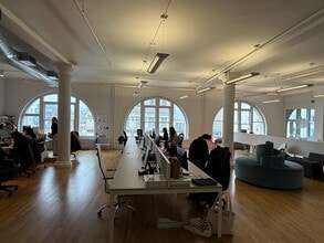 584-590 Broadway, New York, NY à louer Photo intérieure– Image 2 sur 7