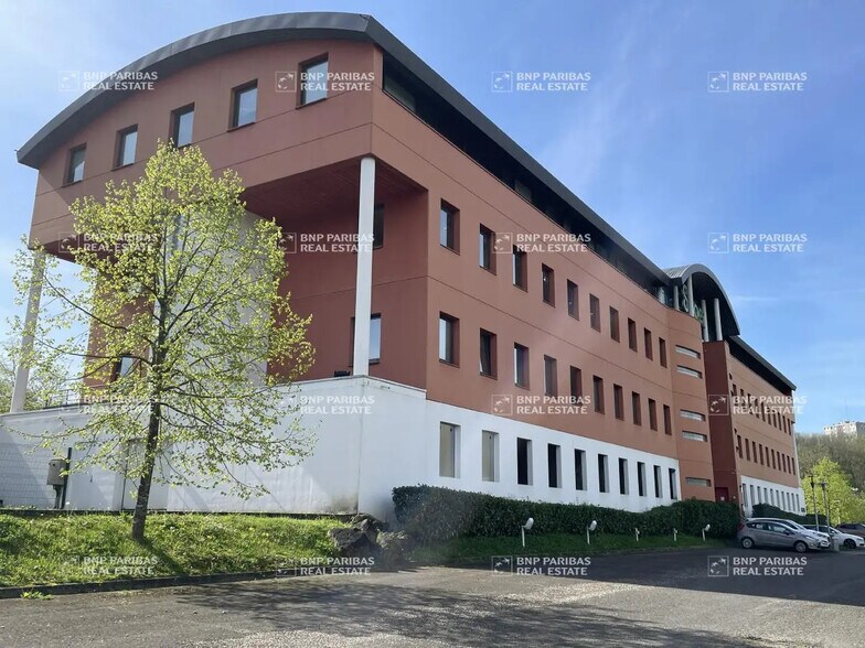 1 Rue Labrosse-Venner, Saint-Julien-lès-Metz à louer - Photo de l’immeuble – Image 3 sur 30