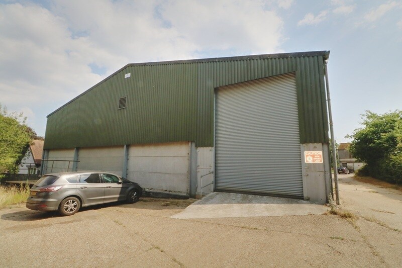 Monteswood Ln, Haywards Heath à louer Photo principale– Image 1 sur 2