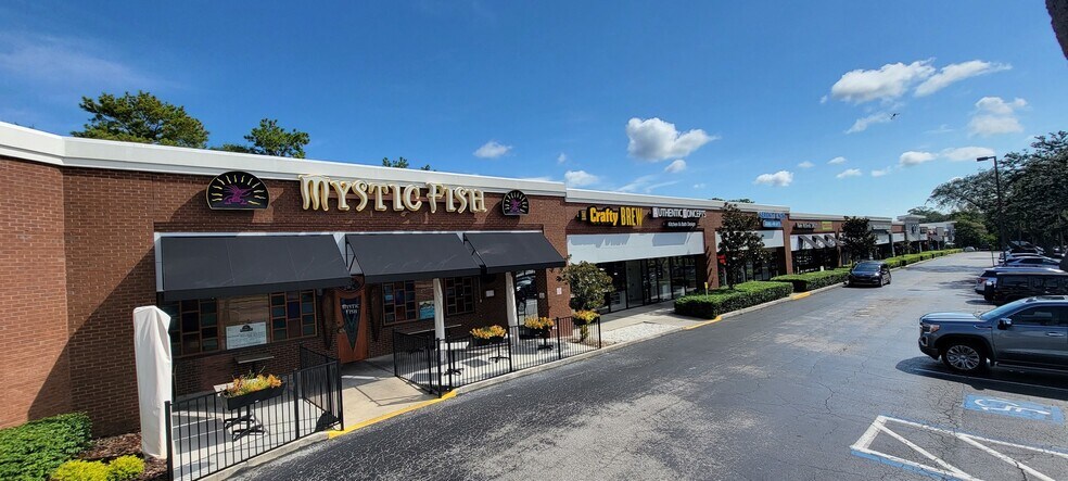 3205-3223 Tampa Rd, Palm Harbor, FL à louer - Photo de l’immeuble – Image 3 sur 7
