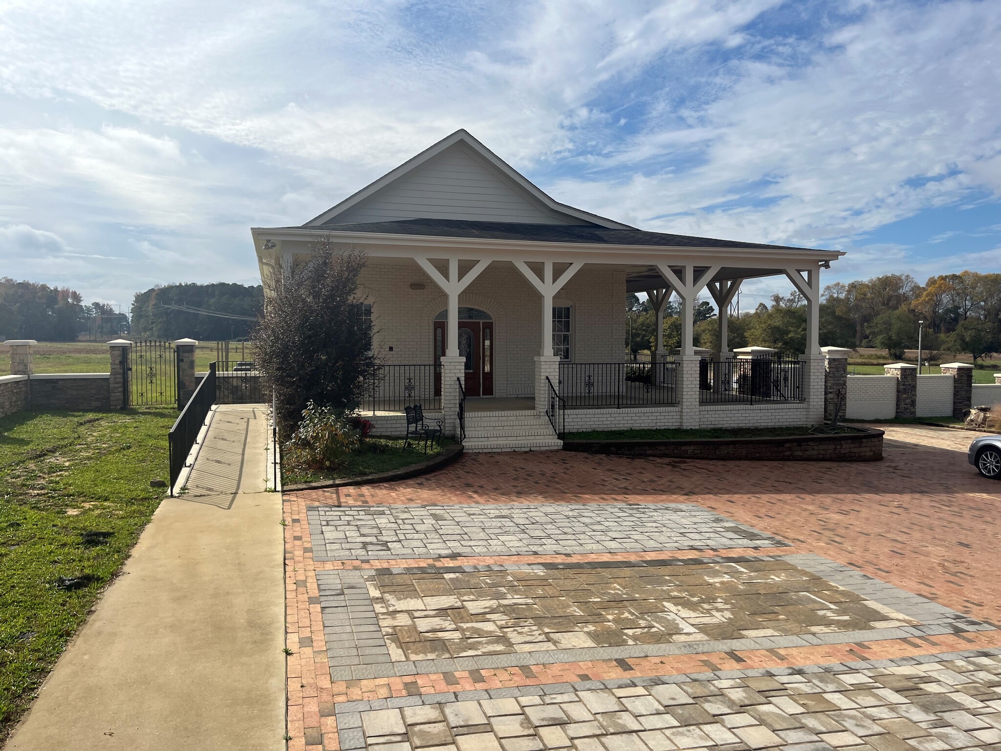 345 W Dora St, Angier, NC à louer Photo principale– Image 1 sur 8