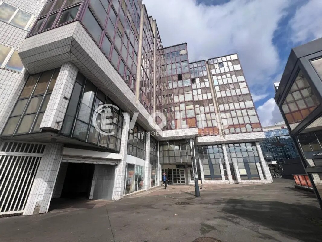 Bureau dans Fontenay-sous-Bois à louer Photo de l’immeuble– Image 1 sur 19