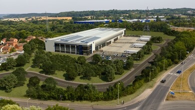 Bath Rd, Reading à louer Photo de l’immeuble– Image 2 sur 2