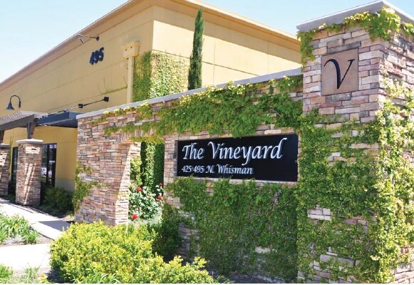 435 N Whisman Rd, Mountain View, CA à louer - Photo de l’immeuble – Image 3 sur 10