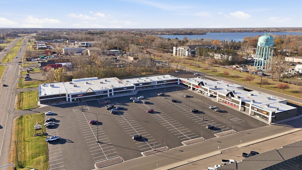 804-840 S Lake St, Forest Lake, MN à louer - Photo de l’immeuble – Image 2 sur 5