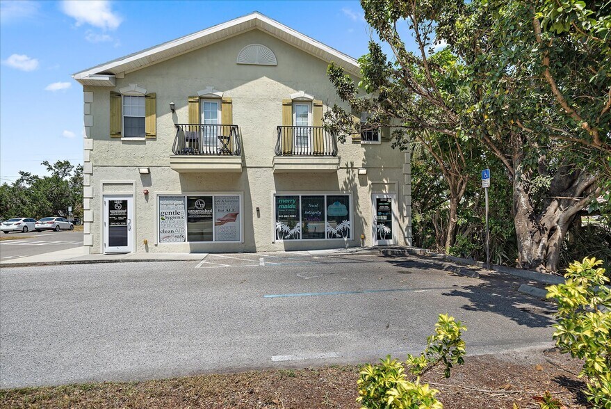 925 Tamiami Trl S, Venice, FL à vendre - Photo de l’immeuble – Image 2 sur 26