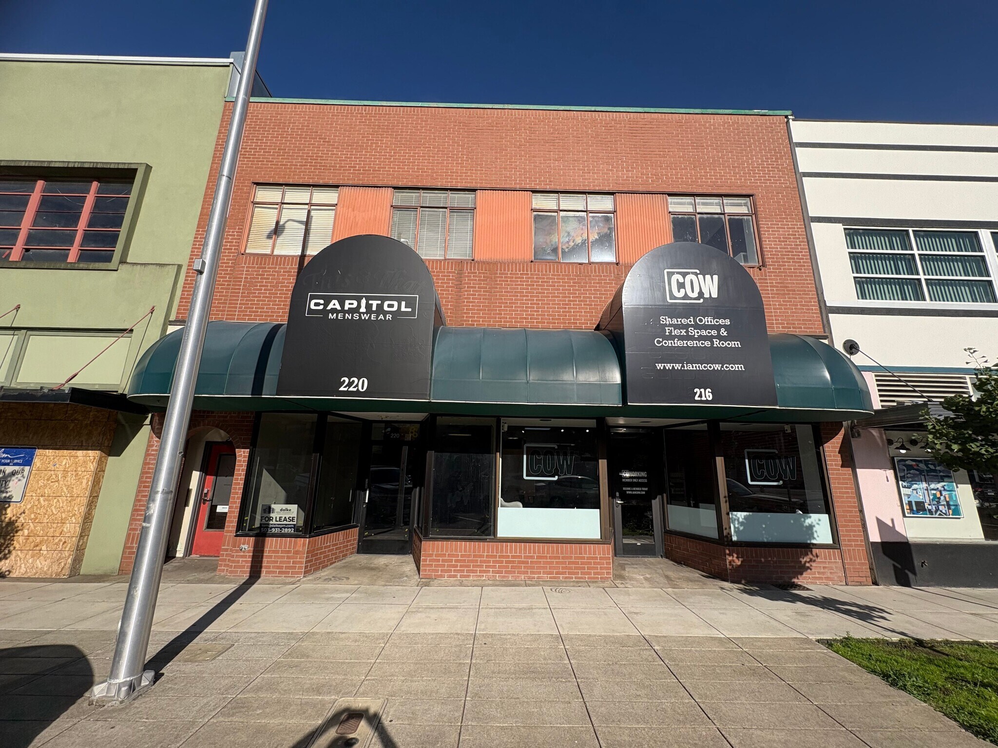216-222 Commercial St NE, Salem, OR à louer Photo de l’immeuble– Image 1 sur 19