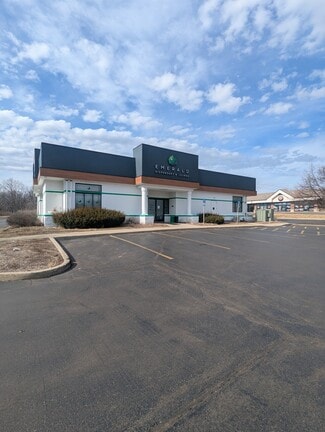 Plus de détails pour 660 E State Rd, Island Lake, IL - Local commercial à vendre