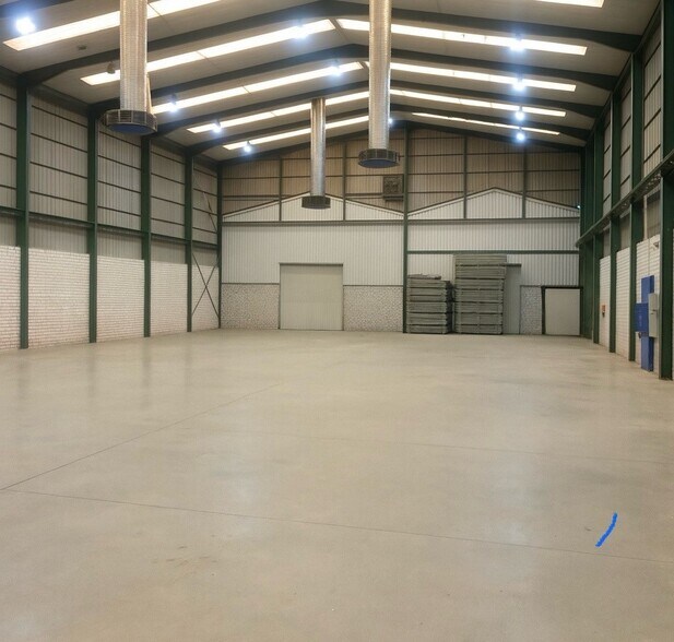 Carretera Madrid-Toledo, Km 50-200, Cabañas de la Sagra, Toledo à louer - Photo de l’immeuble – Image 2 sur 6