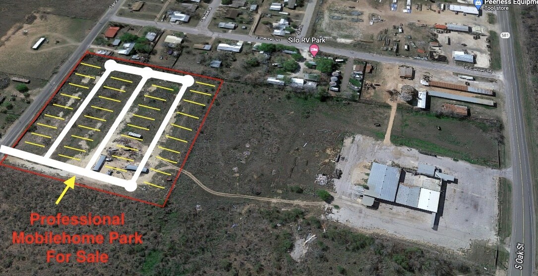 1411 S Pecan, Pearsall, TX à vendre Photo de l’immeuble– Image 1 sur 15