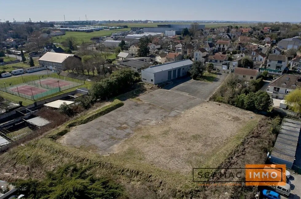 Industriel/Logistique dans Villeneuve-le-Roi à louer Photo de l’immeuble– Image 1 sur 4