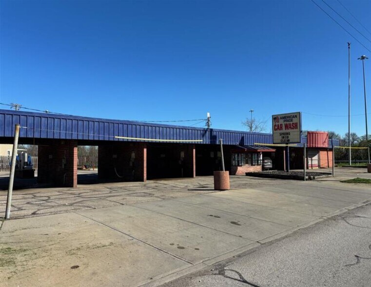 11870 Bellaire Rd, Cleveland, OH à vendre - Photo de l’immeuble – Image 3 sur 4