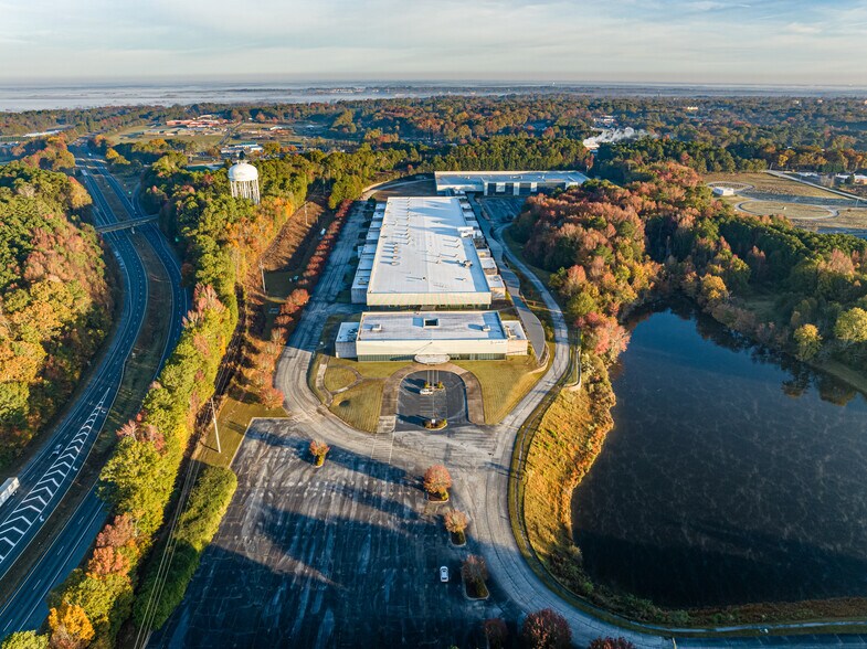 375 Airport Rd, Griffin, GA à louer - Photo de l’immeuble – Image 2 sur 7