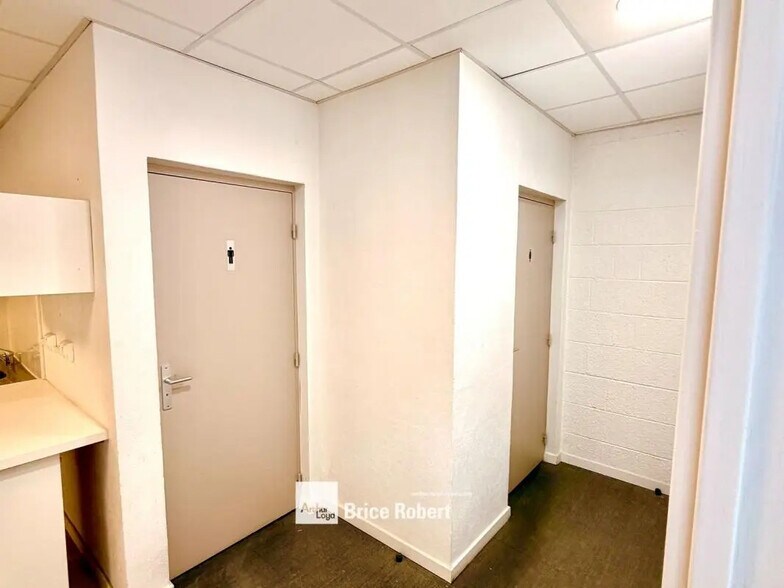 3 Rue Du 35Eme Regiment D'Aviation, Bron à louer - Photo intérieure – Image 3 sur 6