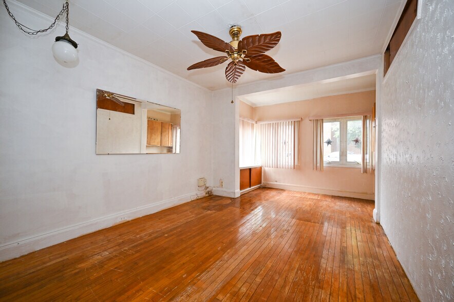1163 Sheepshead Bay Rd, Brooklyn, NY à vendre - Photo de l’immeuble – Image 2 sur 23