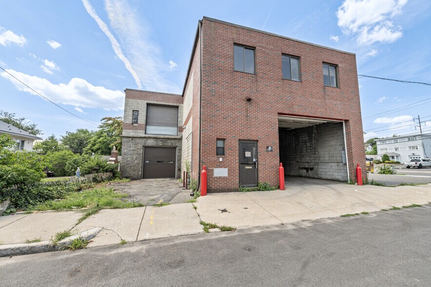 11 Marlboro St, Malden, MA à louer - Photo de l’immeuble – Image 2 sur 21
