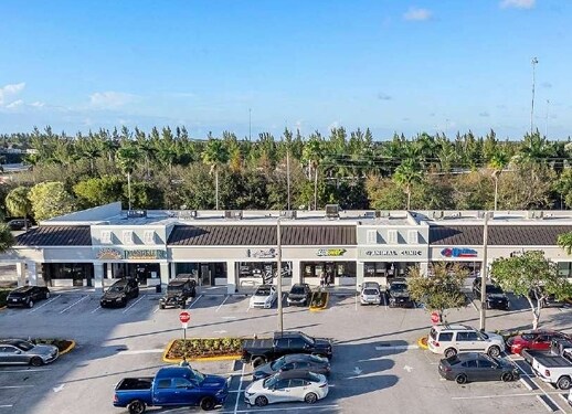 3300-3320 W 84th St, Hialeah, FL à louer Photo principale– Image 1 sur 20
