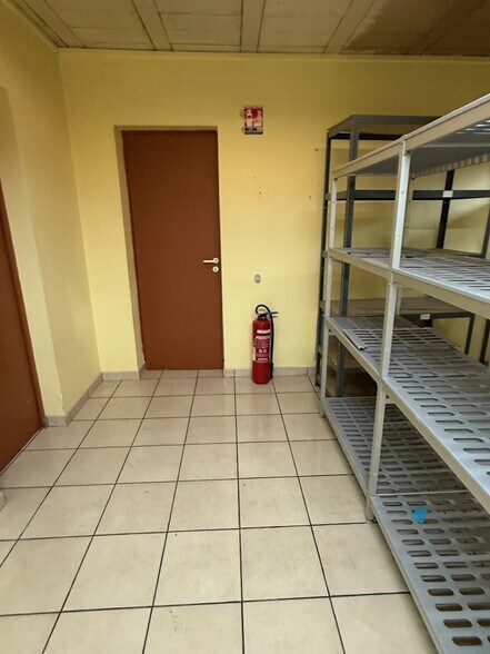 34 Rue Du Bailly, Saint-Denis à louer - Photo de l’immeuble – Image 3 sur 11