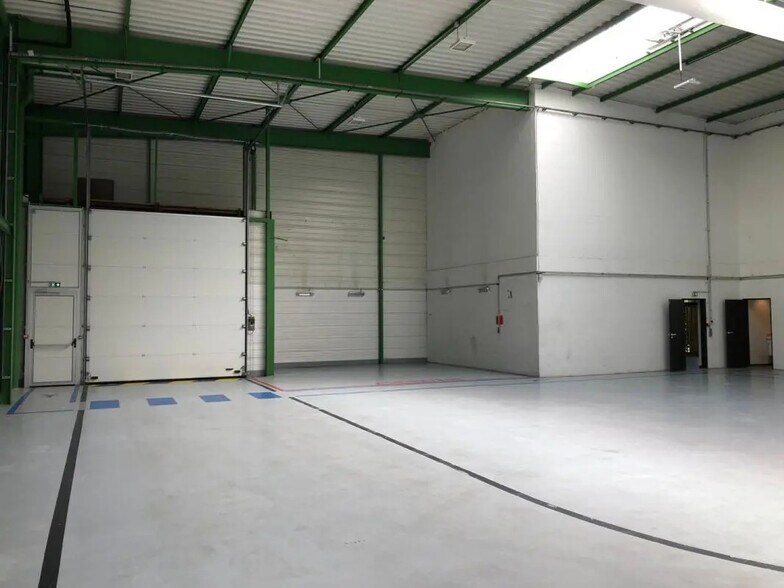 11 Rue De La Grande Borne, Le Mesnil-Amelot à louer - Photo de l’immeuble – Image 3 sur 10