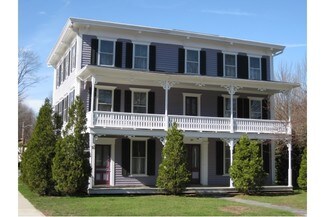 Plus de détails pour Chester Main Street Mixed-Use Portfolio – à vendre, Chester, MA