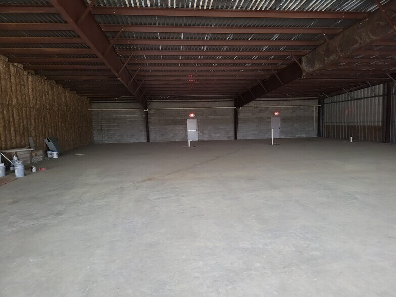 14806 Ella Blvd, Houston, TX à louer - Photo de l’immeuble – Image 3 sur 8