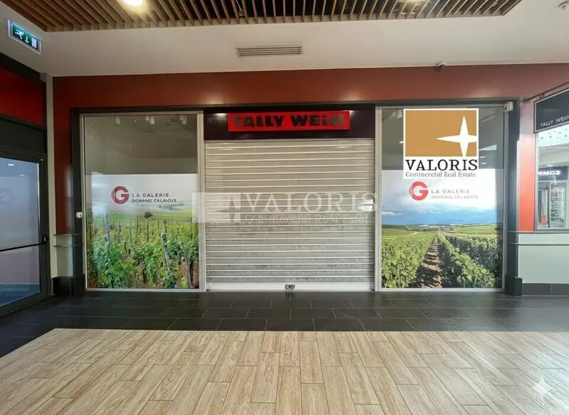 Local commercial dans Villefranche-sur-Saône à louer - Photo de l’immeuble – Image 3 sur 8