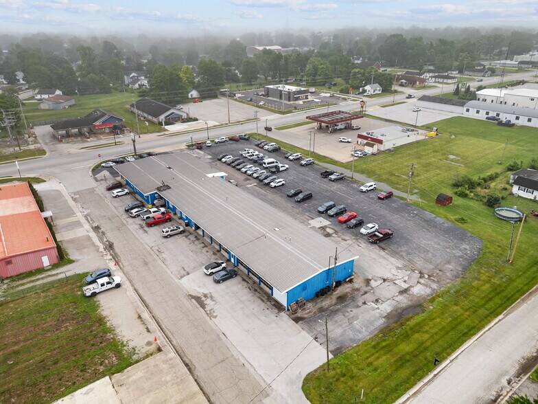 524 N Lincoln Rd, Rockville, IN à vendre - Photo de l’immeuble – Image 3 sur 55