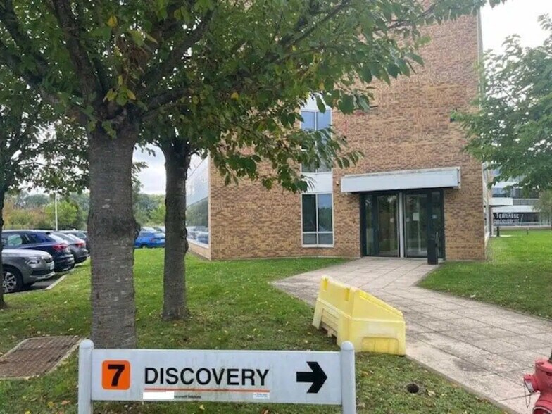 Route De L'orme Des Merisiers, Saint-Aubin à louer - Photo de l’immeuble – Image 2 sur 13