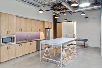 100 Progress, Irvine, CA à louer Photo intérieure– Image 2 sur 8