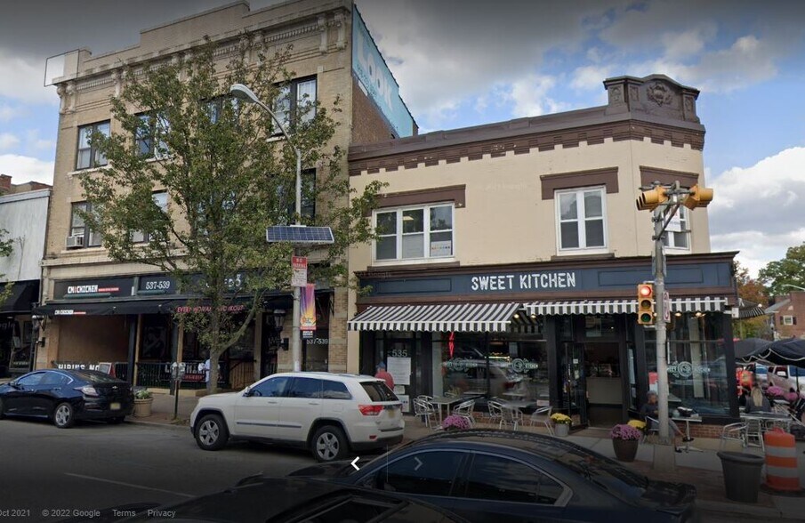535 Bloomfield Ave, Montclair, NJ à louer - Photo de l’immeuble – Image 2 sur 15