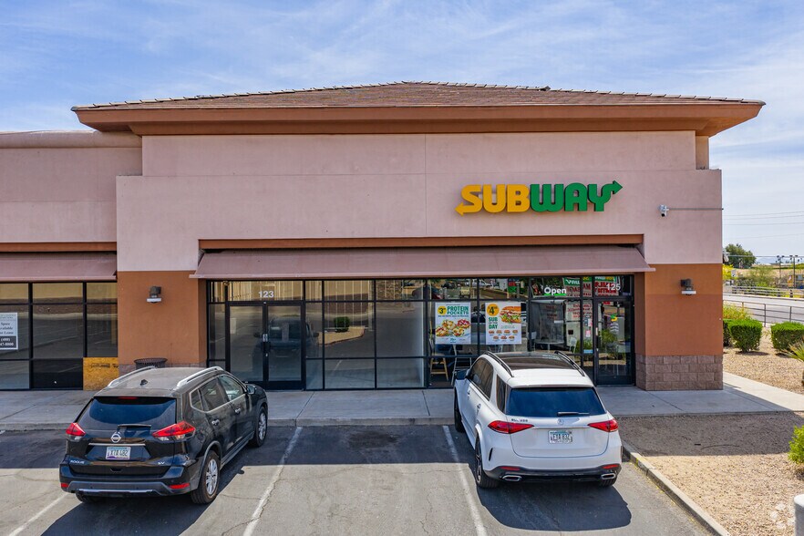 1825-1855 W Greenway Rd, Phoenix, AZ à louer - Photo de l’immeuble – Image 3 sur 14