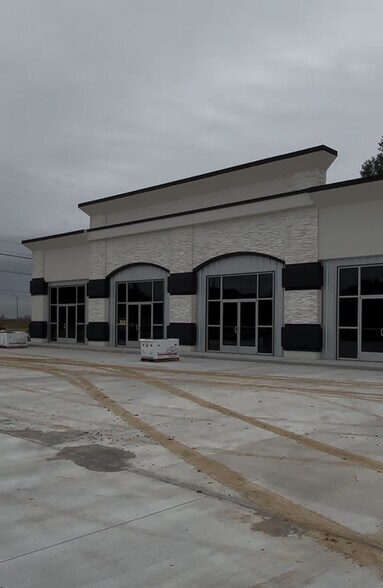 4515 N Major Dr, Beaumont, TX à louer - Photo de l’immeuble – Image 3 sur 4