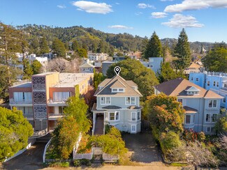 Plus de détails pour 2535 Hillegass Ave, Berkeley, CA - Logement à vendre