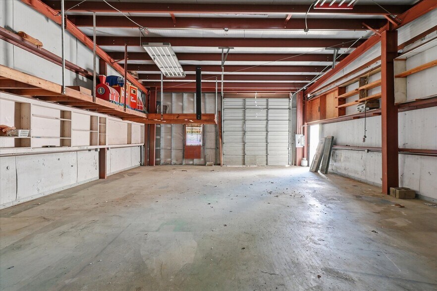 705 W Saint Bernard Hwy, Chalmette, LA à vendre - Photo principale – Image 1 sur 15