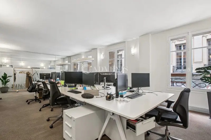 Bureau dans Paris à louer - Photo intérieure – Image 2 sur 5