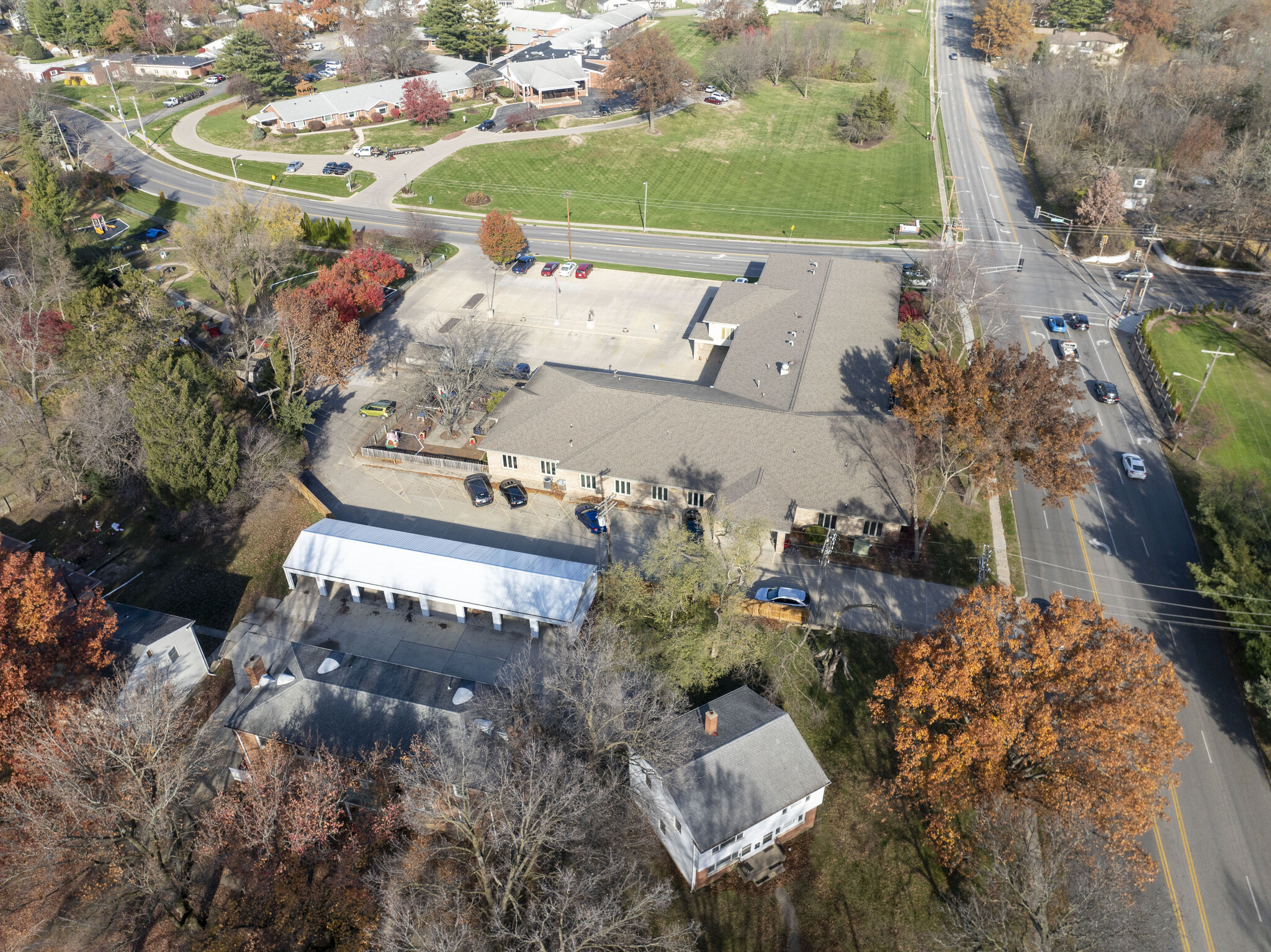 805 Chatham Rd, Springfield, IL à vendre Aérien– Image 1 sur 38