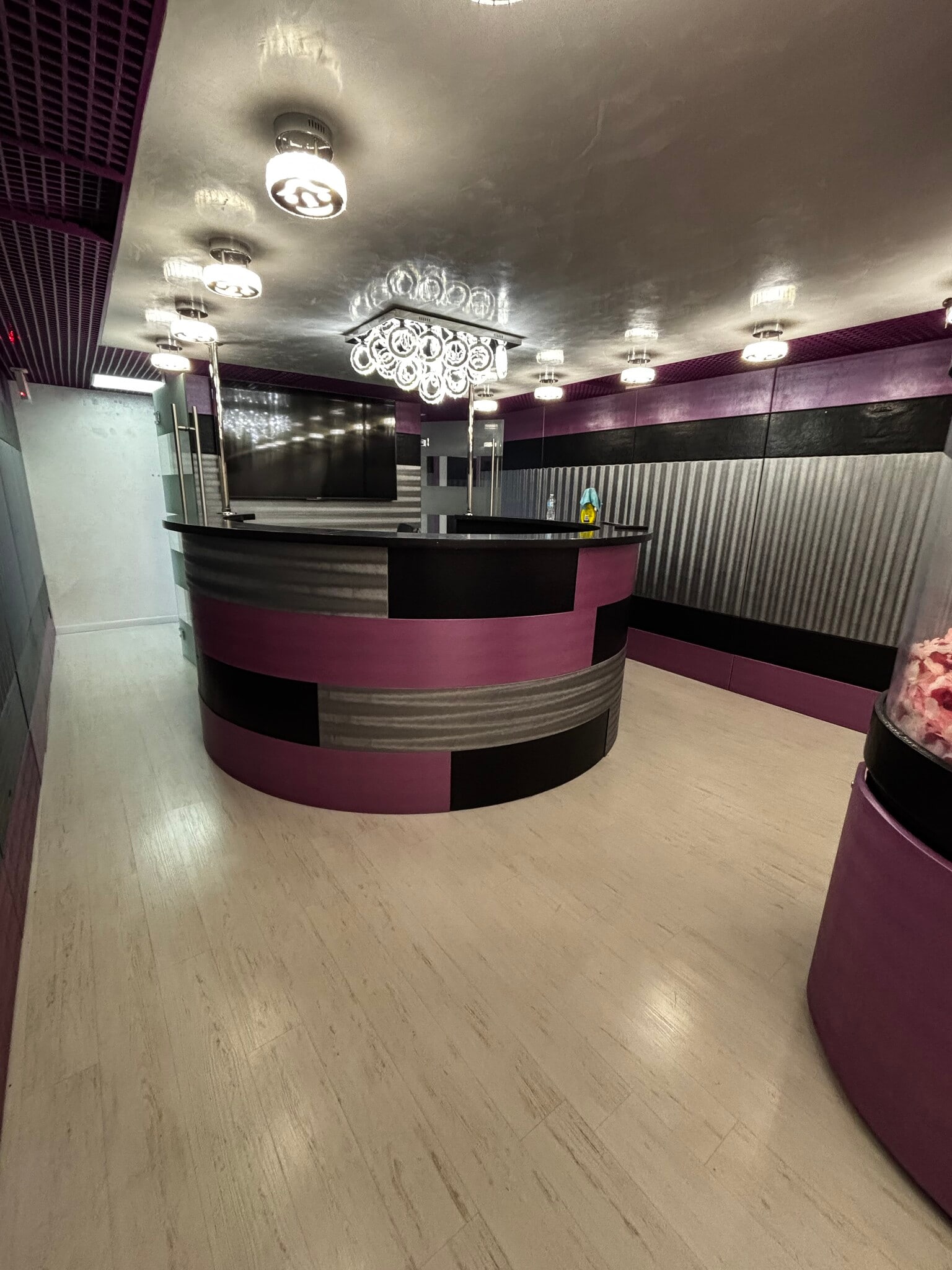 1920 E Hallandale Beach Blvd, Hallandale Beach, FL à louer Photo intérieure– Image 1 sur 17