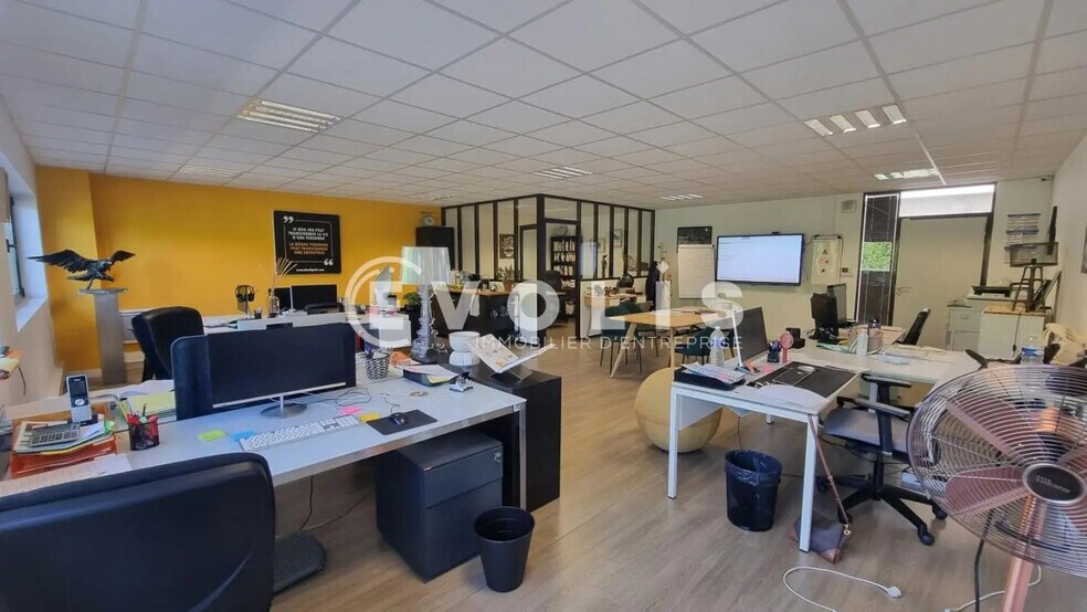 Bureau dans Serris à vendre - Photo de l’immeuble – Image 3 sur 14