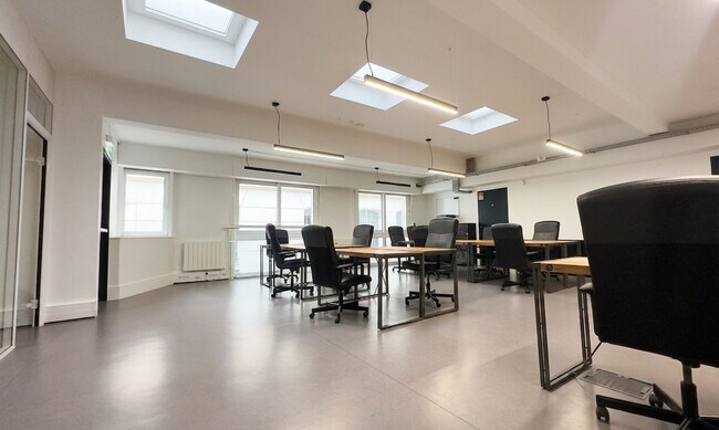 Plus de détails pour Bureau à louer