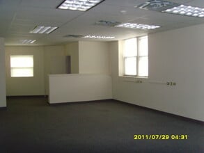 33 Hull St, Shelton, CT à louer Photo de l’immeuble– Image 2 sur 2