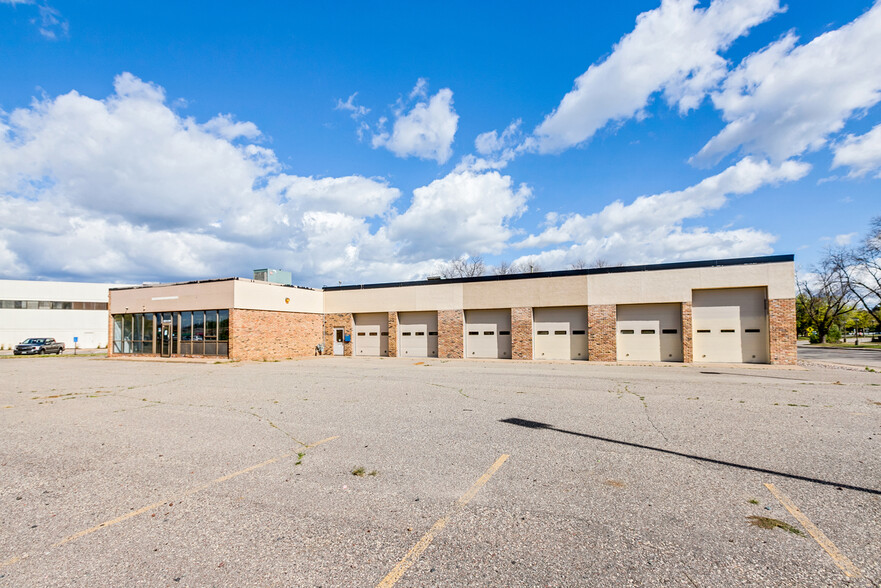 5500 W Broadway Ave, Minneapolis, MN à vendre - Photo de l’immeuble – Image 3 sur 36