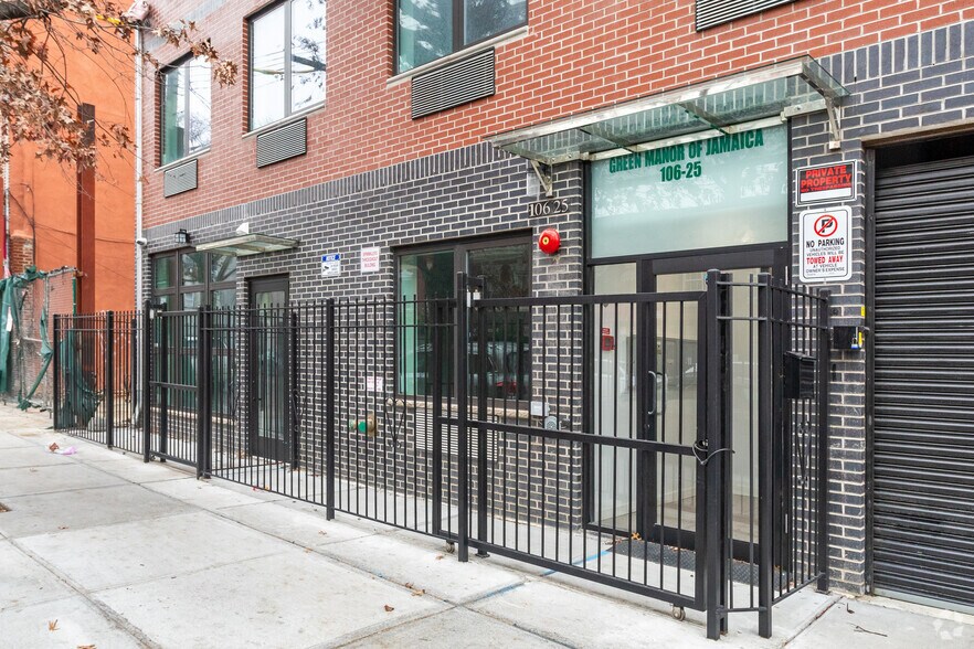 10625 Guy R Brewer Blvd, Jamaica, NY à louer - Photo de l’immeuble – Image 3 sur 16