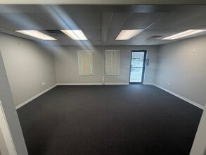 2770 Summerdale Dr, Clearwater, FL à louer Photo de l’immeuble– Image 2 sur 9