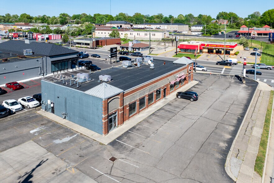 6407 Glenway Ave, Cincinnati, OH à louer - Photo de l’immeuble – Image 2 sur 5