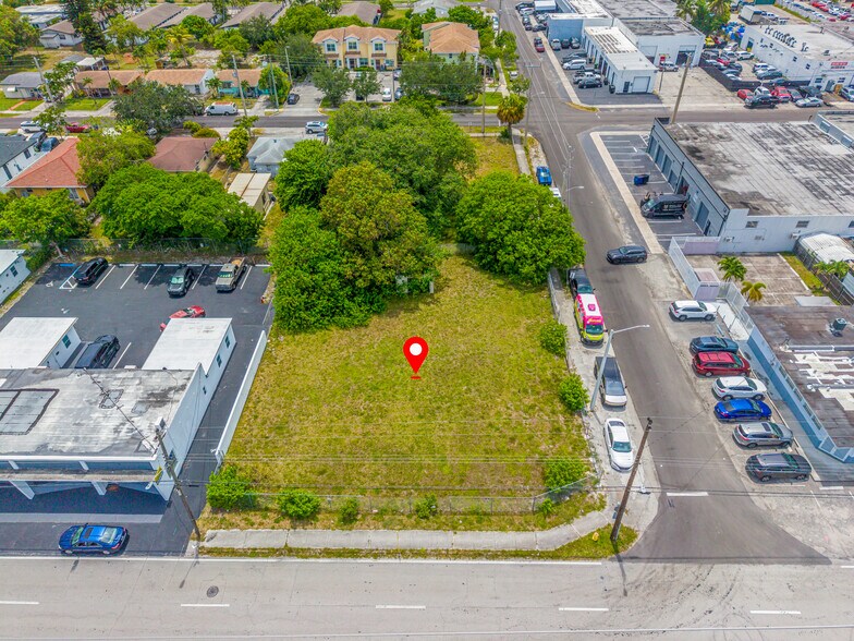 137 N Dixie Hwy, Hallandale Beach, FL à vendre - Photo de l’immeuble – Image 3 sur 10
