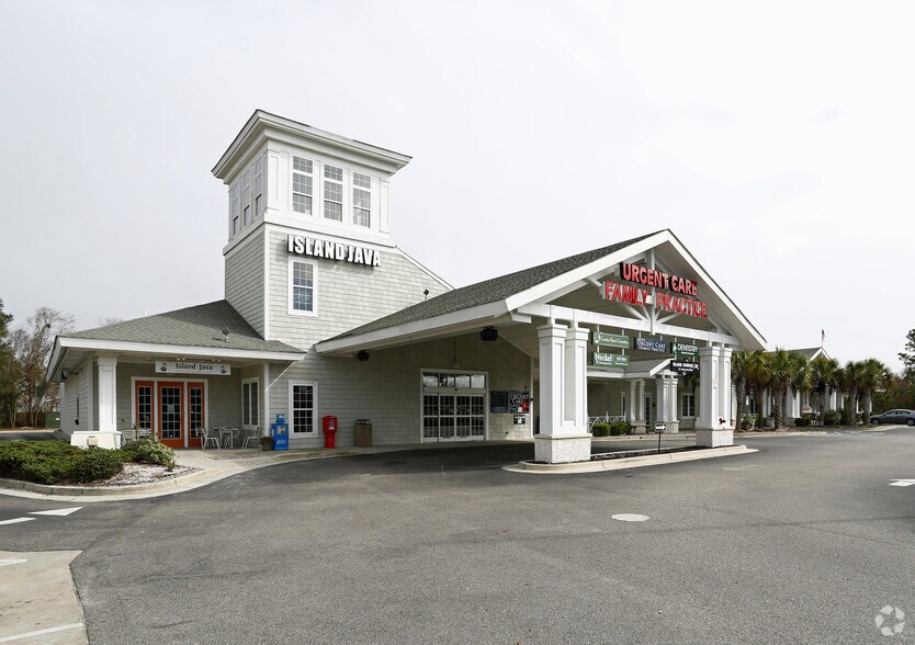 1328 N Lake Park Blvd, Carolina Beach, NC à louer - Photo principale – Image 1 sur 50